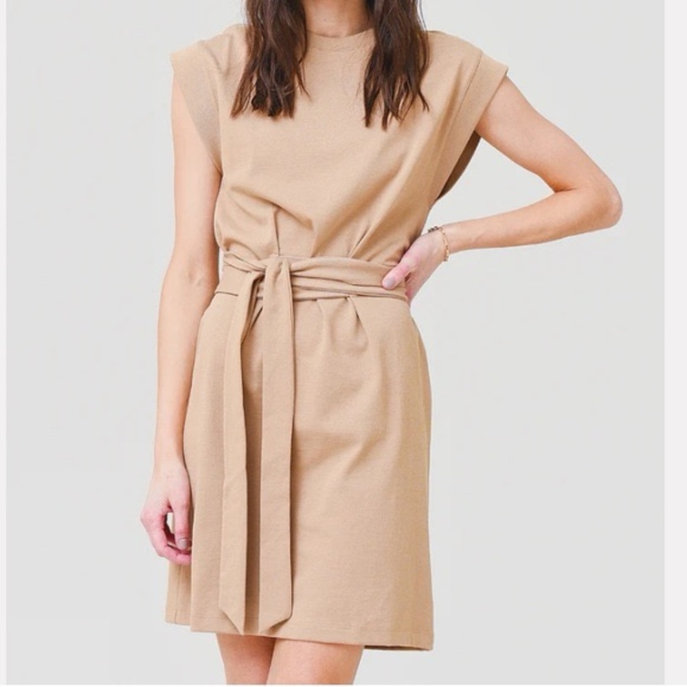Vince short sleeve tie waist dress size‎ xs